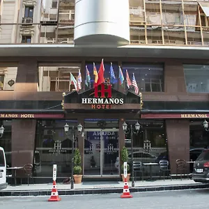 3* Otel Hermanos